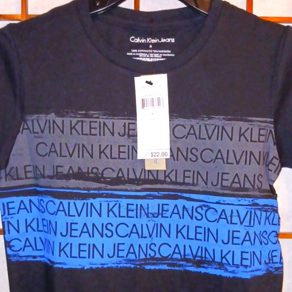 Calvin Klein T-Shirt